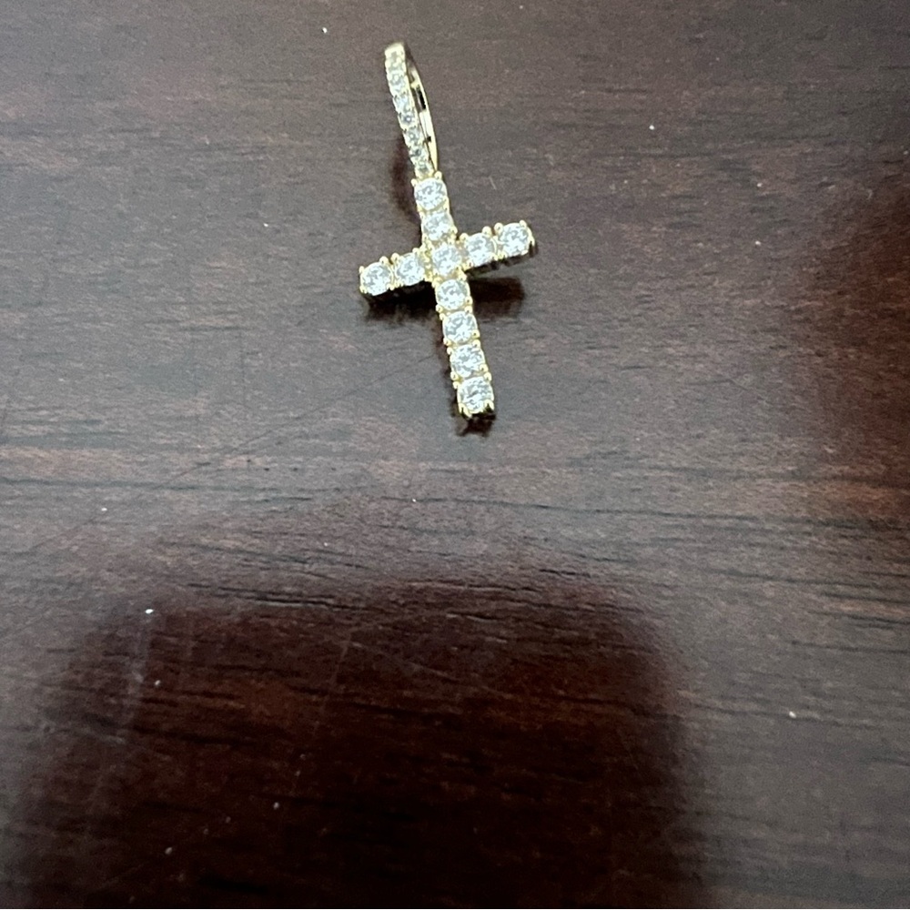 GLD CZ 18K gold plated cross charm